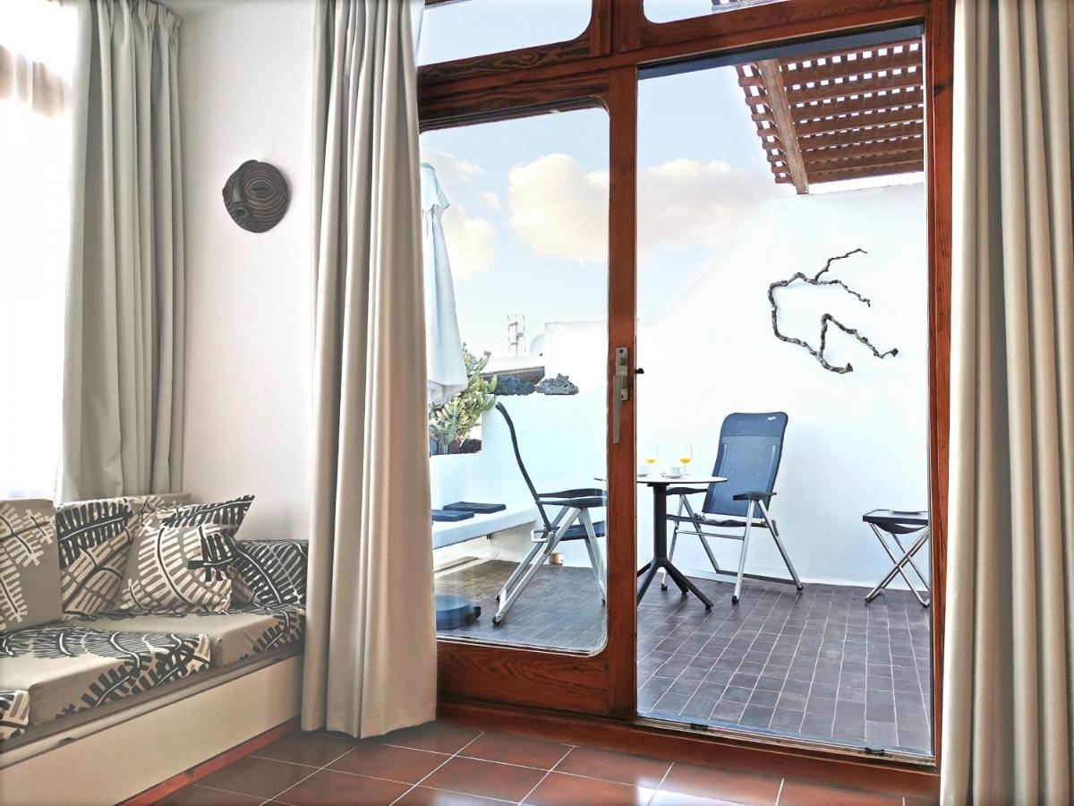 Vulcano Apartment Lanzarote กอสตา เตกีสเซ ภายนอก รูปภาพ