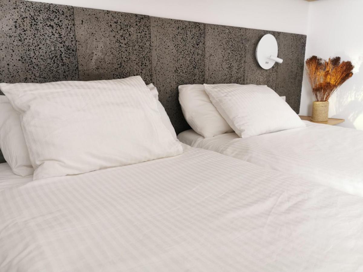 Vulcano Apartment Lanzarote กอสตา เตกีสเซ ภายนอก รูปภาพ