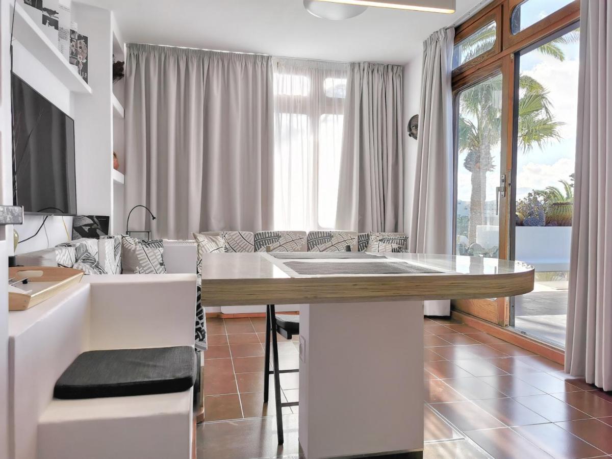 Vulcano Apartment Lanzarote กอสตา เตกีสเซ ภายนอก รูปภาพ