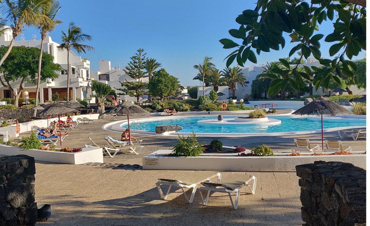 Vulcano Apartment Lanzarote กอสตา เตกีสเซ ภายนอก รูปภาพ